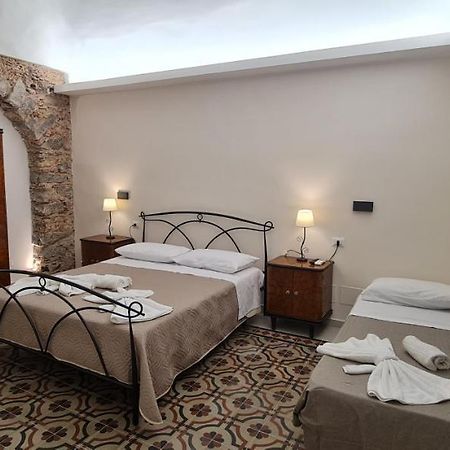 Sikeliafourrooms Catania Eksteriør bilde